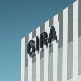 Osprzęt elektryczny marki Gira