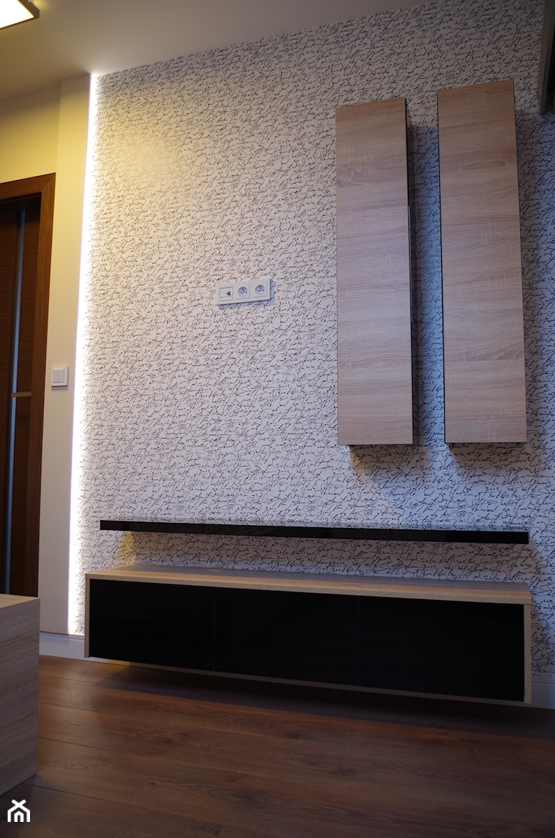 Sypialnia na poddaszu w ciepłym klimacie - Sypialnia, styl nowoczesny - zdjęcie od wyszomirska design