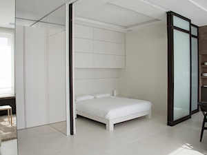 Zabudowa sypialni w przestrzeni open space - zdjęcie od STUDIO.O. organic design