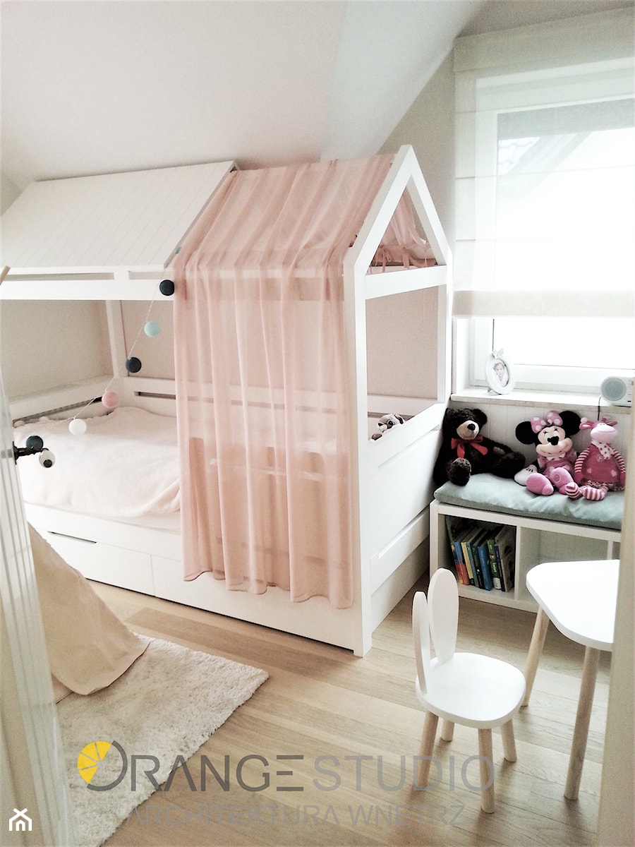 Pokoje dziecięce: Króliczkowy pokój - Pokój dziecka, styl skandynawski - zdjęcie od ORANGE STUDIO