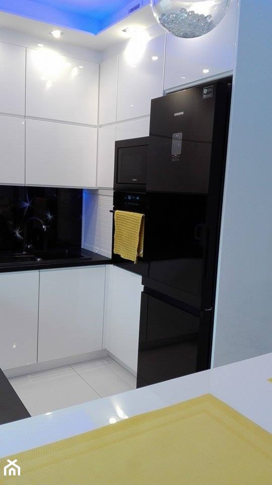 Mieszkanie 60m2 - Kuchnia, styl nowoczesny - zdjęcie od paula_d