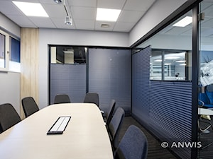 Osłony okienne do biura - Wnętrza publiczne, styl nowoczesny - zdjęcie od ANWIS Sp. z o.o.
