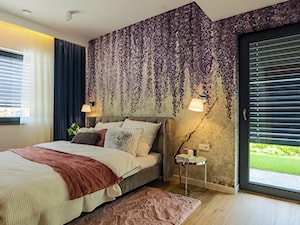 Żaluzja fasadowa SOLIDBOX - Średnia biała sypialnia, styl prowansalski - zdjęcie od ANWIS Sp. z o.o.