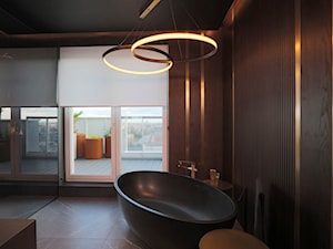 Rolety materiałowe - Duża z lustrem łazienka z oknem, styl nowoczesny - zdjęcie od ANWIS Sp. z o.o.