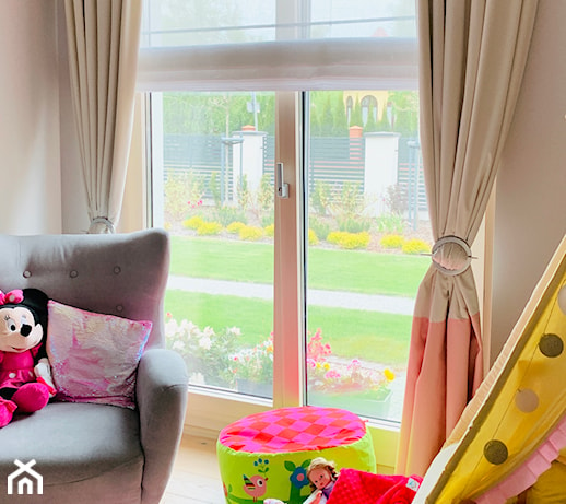 3 rzeczy, które musisz wiedzieć, wybierając osłony okienne do pokoju dziecka 