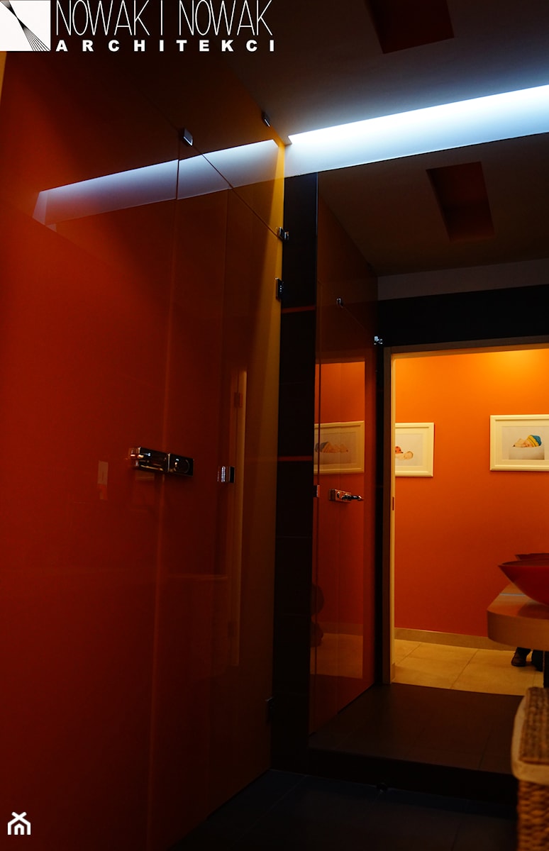 Centrum dla kobiet aKuku-łazienka przy szkole rodzenia - zdjęcie od Nowak i Nowak Architekci