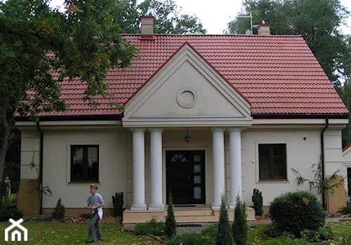 IZABELIN - Parterowe domy willowe jednorodzinne murowane z dwuspadowym dachem, styl tradycyjny - zdjęcie od Nowak i Nowak Architekci