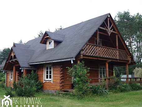 Aranżacje wnętrz - Domy: DOM DREWNIANY 5 - Nowak i Nowak Architekci. Przeglądaj, dodawaj i zapisuj najlepsze zdjęcia, pomysły i inspiracje designerskie. W bazie mamy już prawie milion fotografii!