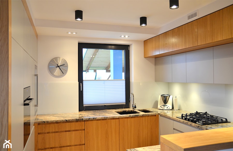 Projekt salonu z aneksem kuchennym 36 m2 / Bochnia - Kuchnia, styl minimalistyczny - zdjęcie od BIG IDEA studio projektowe
