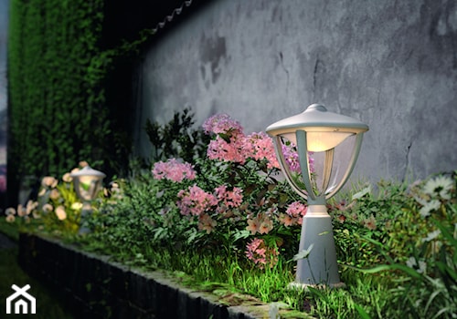 Lampy zewnętrzne - Średni ogród za domem, styl prowansalski - zdjęcie od Philips Lighting