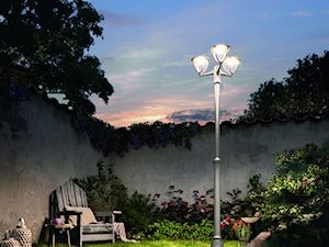Lampy zewnętrzne - Średni z lampami stojącymi ogród za domem, styl vintage - zdjęcie od Philips Lighting