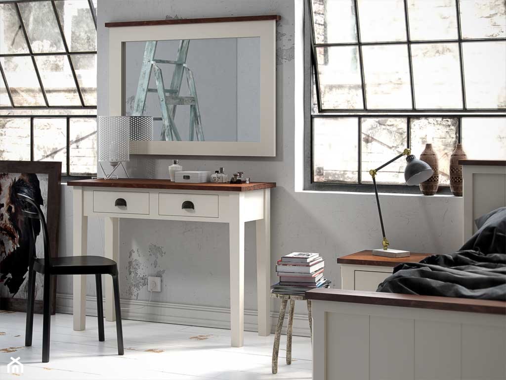 Mała biała z biurkiem sypialnia, styl prowansalski - zdjęcie od SEART.PL - Homebook