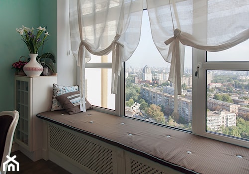 Kuchnia z widokiem panoramicznym w stylu klasyki amerykańskiej - zdjęcie od Alina Shevchenko Interiors