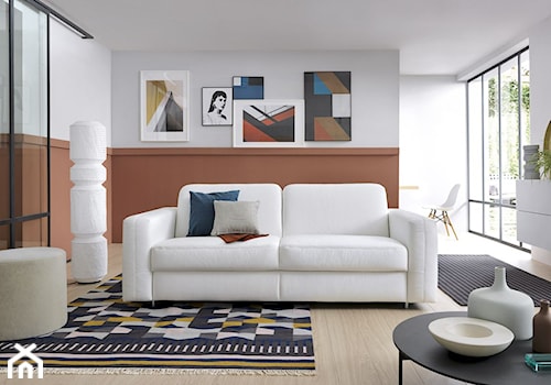 Mały biały brązowy salon, styl nowoczesny - zdjęcie od Fabryka Mebli GALA COLLEZIONE