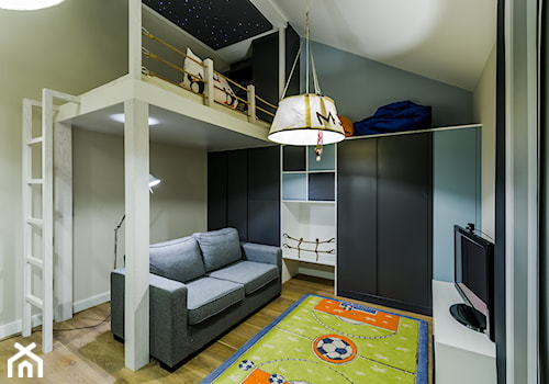 DOM RODZINNY GDAŃSK - Średni szary niebieski pokój dziecka dla nastolatka dla chłopca, styl nowoczesny - zdjęcie od STUDIO FORMA