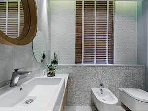 DOM RODZINNY GDAŃSK - Średnia łazienka z oknem, styl nowoczesny - zdjęcie od STUDIO FORMA