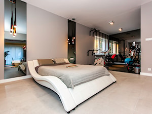 APARTAMENT DLA SINGLA - Średnia szara sypialnia, styl nowoczesny - zdjęcie od STUDIO FORMA