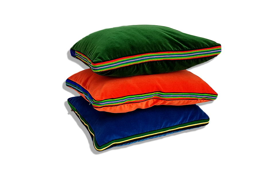 Kolorowe aksamitne poduszki folk glamour od Folki. - zdjęcie od Folka