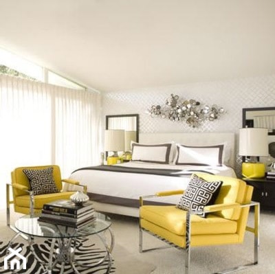 Średnia biała sypialnia, styl glamour - zdjęcie od M. House - Homebook