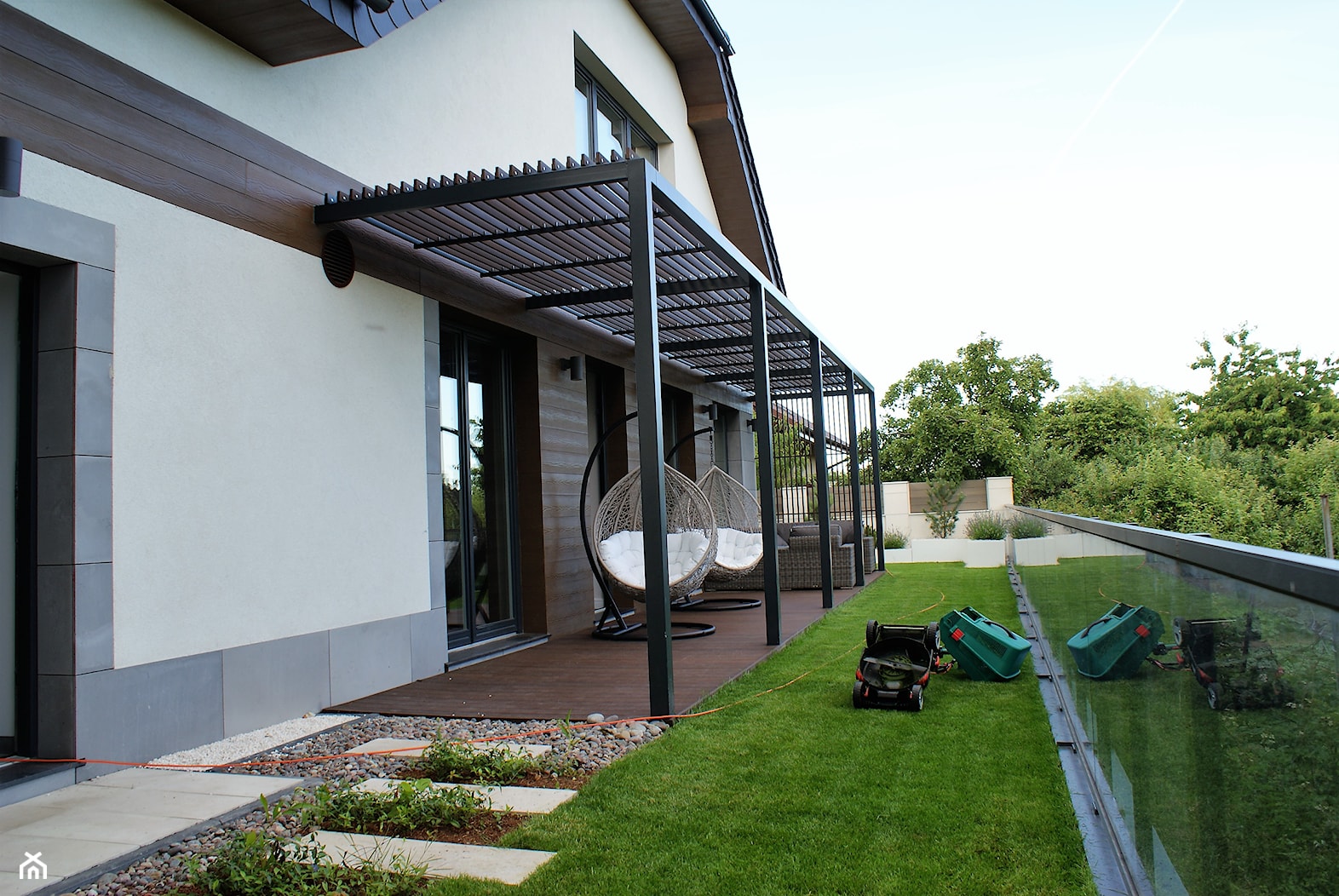 Gdynia Pogórze- Realizacja ogrodu i elewacji domu 230 m2. - zdjęcie od Malee - Projektowanie z pasją - Homebook