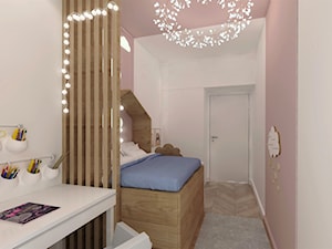 NIEBIESKI ŻOLIBORZ. - Średni różowy pokój dziecka dla dziecka dla nastolatka dla dziewczynki, styl skandynawski - zdjęcie od KWojciechowska Studio
