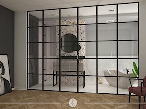 KLASYCZNA ELEGANCJA. - Średnia z lustrem z marmurową podłogą z punktowym oświetleniem łazienka z oknem, styl tradycyjny - zdjęcie od KWojciechowska Studio