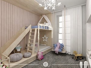 KLASYCZNA ELEGANCJA. - Duży szary z panelami tapicerowanymi pokój dziecka dla dziecka dla dziewczynki, styl skandynawski - zdjęcie od KWojciechowska Studio