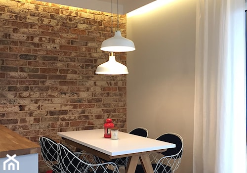 mieszkanie metamorfoza wola ok60m2 - Mała beżowa jadalnia w kuchni, styl skandynawski - zdjęcie od Grafika i Projekt architektura wnętrz