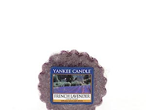 yankee candle french lavender - zdjęcie od otulzapachem.pl