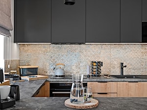 Realizacja loftowego mieszkania M01_2022 Bielawa - Kuchnia, styl industrialny - zdjęcie od Aretzky Design