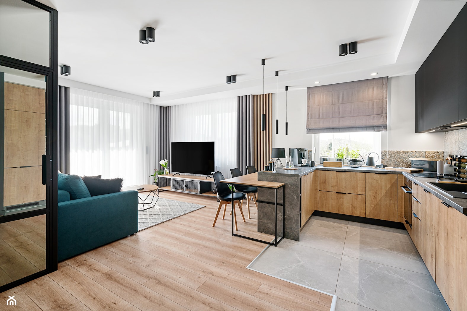 Realizacja loftowego mieszkania M01_2022 Bielawa - Kuchnia, styl industrialny - zdjęcie od Aretzky Design - Homebook