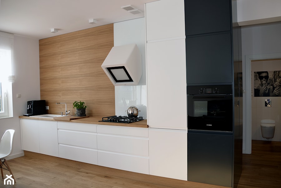 GREY SCALE dom szeregowy Biedrusko - Kuchnia, styl minimalistyczny - zdjęcie od Pracownia Projektowania i Aranżacji Wnętrz Ewa Zawartowska