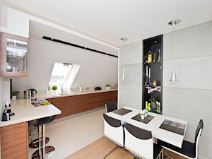 AURA - GDAŃSK CENTRUM - Średnia szara jadalnia w kuchni, styl nowoczesny - zdjęcie od Luk Studio Pracownia Projektowa