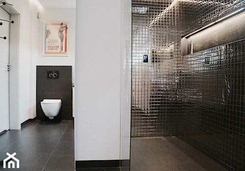 łazienka styl nowoczesny - Średnia na poddaszu bez okna łazienka, styl nowoczesny - zdjęcie od 1metr2.pl