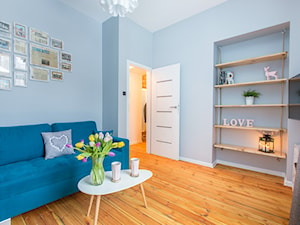 Apartament przy Monte Cassino Sopot - Średni niebieski salon - zdjęcie od Marina Apartments