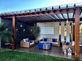 Pergola w ogrodzie