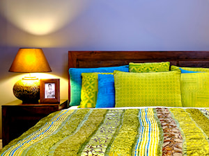Mała szara sypialnia, styl tradycyjny - zdjęcie od Sharda Home