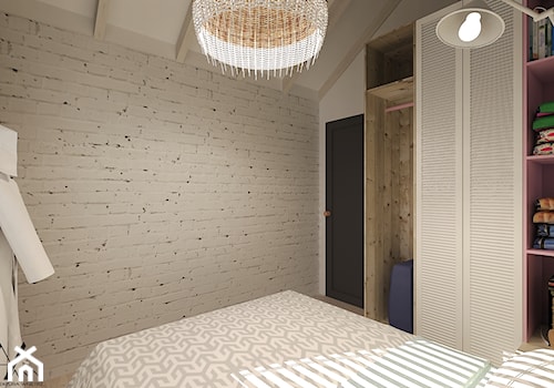 Dom letniskowy na wynajem - Mała biała szara sypialnia na poddaszu, styl skandynawski - zdjęcie od Agata Hann Architektura Wnętrz