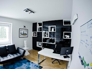 suspenzo_no.3 - Średnie w osobnym pomieszczeniu z sofą białe biuro, styl nowoczesny - zdjęcie od suspenzo architectural group