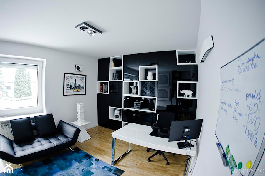 suspenzo_no.3 - Średnie w osobnym pomieszczeniu z sofą białe biuro, styl nowoczesny - zdjęcie od suspenzo architectural group