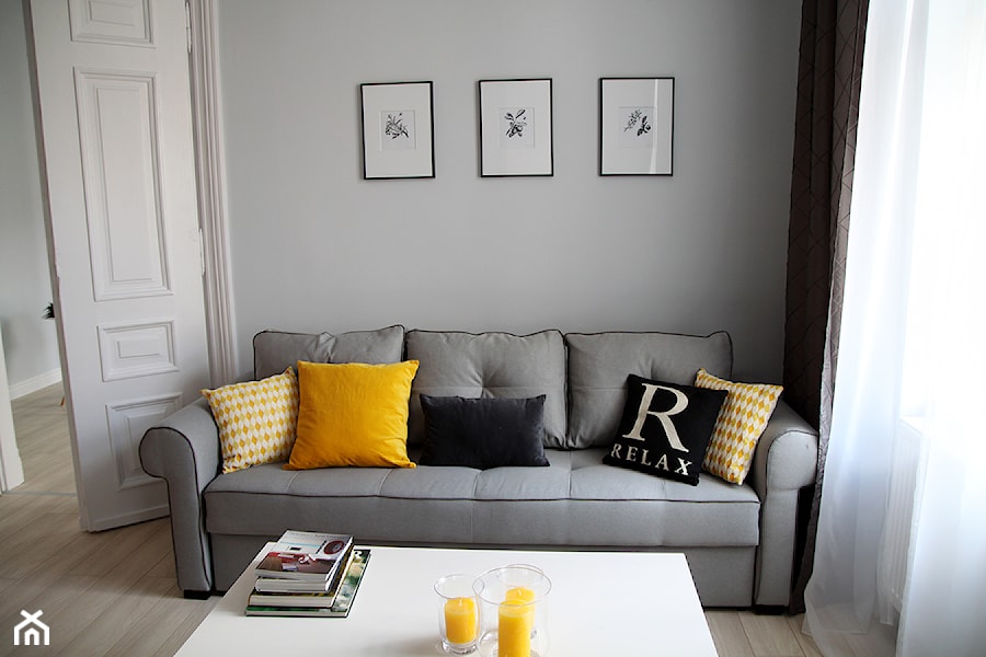 Apartament w zabytkowej kamienicy - Salon, styl glamour - zdjęcie od Grey Shade