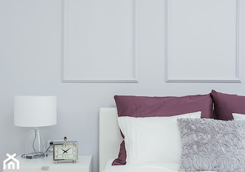 mieszkanie 80m2 na wynajem - Średnia biała z panelami tapicerowanymi sypialnia, styl glamour - zdjęcie od Pracownia Wielkie Rzeczy