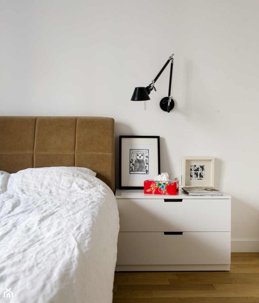 mieszkanie 80m2 - Biała sypialnia, styl skandynawski - zdjęcie od Pracownia Wielkie Rzeczy