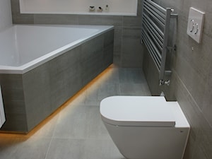 łazienka na poddaszu - Łazienka, styl nowoczesny - zdjęcie od Pracownia Wielkie Rzeczy