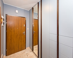 przedpokój i korytarz - Średni niebieski hol / przedpokój - zdjęcie od Fawre s.c. - Homebook
