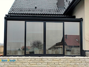 oranżeria, rozbudowa domu - Salon, styl tradycyjny - zdjęcie od Alpina Ogrody Zimowe & Szkło Architektoniczne