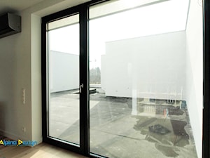 okna, drzwi, szkło architektoniczne 2 - Taras, styl minimalistyczny - zdjęcie od Alpina Ogrody Zimowe & Szkło Architektoniczne