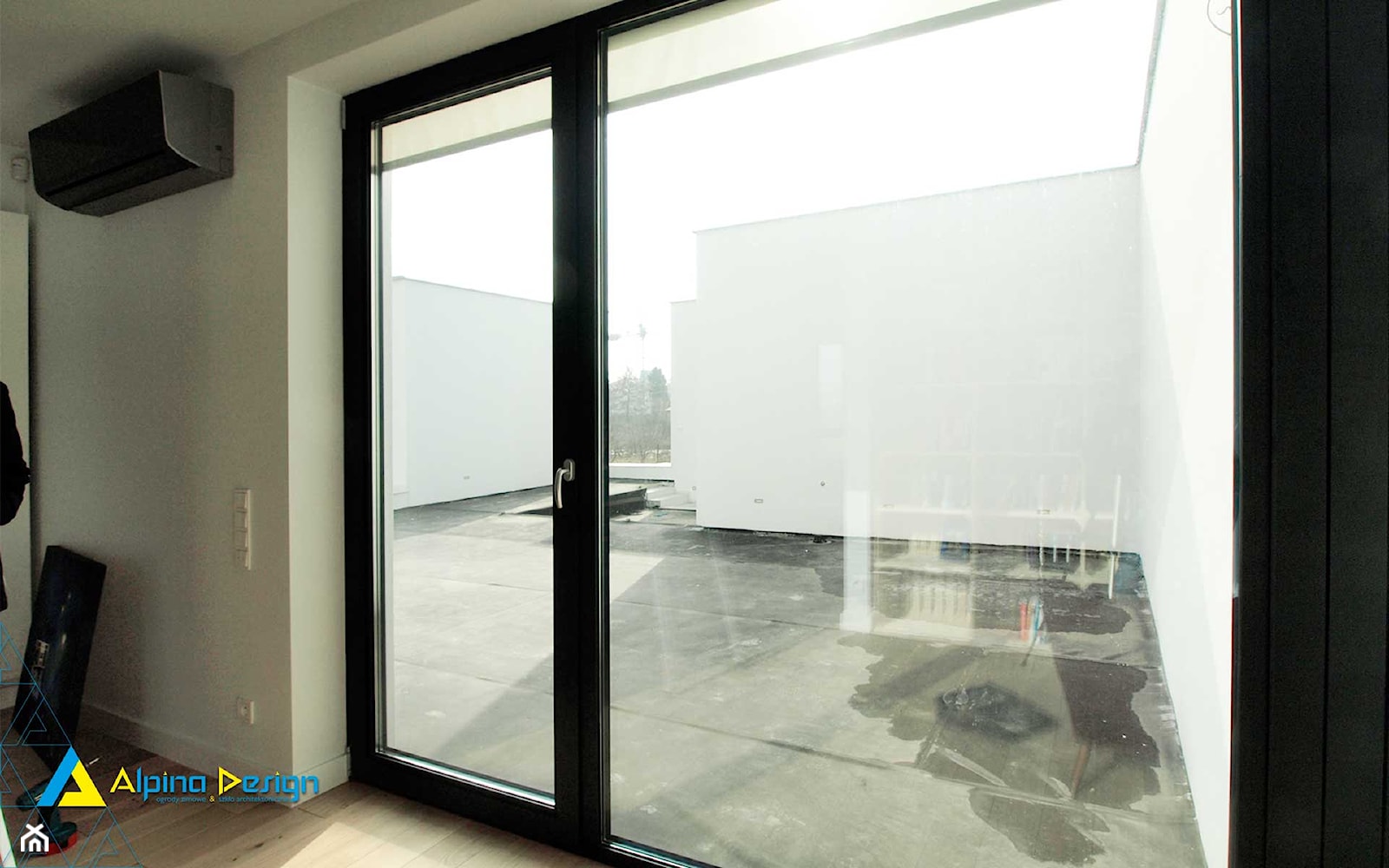 okna, drzwi, szkło architektoniczne 2 - Taras, styl minimalistyczny - zdjęcie od Alpina Ogrody Zimowe & Szkło Architektoniczne - Homebook