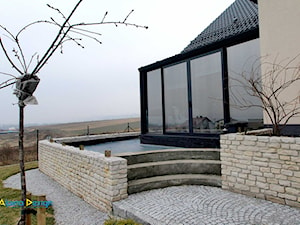oranżeria, rozbudowa domu - Salon, styl tradycyjny - zdjęcie od Alpina Ogrody Zimowe & Szkło Architektoniczne