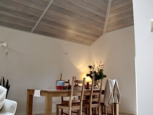INTERIOR | Dom nad stawem - realizacja - Średnia szara jadalnia w salonie, styl nowoczesny - zdjęcie od Manufaktura Projektów